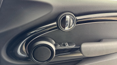 MINI Hatchback 1.5 Cooper Classic 3dr Auto Petrol Hatchback